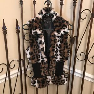 VEST ❌❌❌❌❌❌❌❌ S O L D